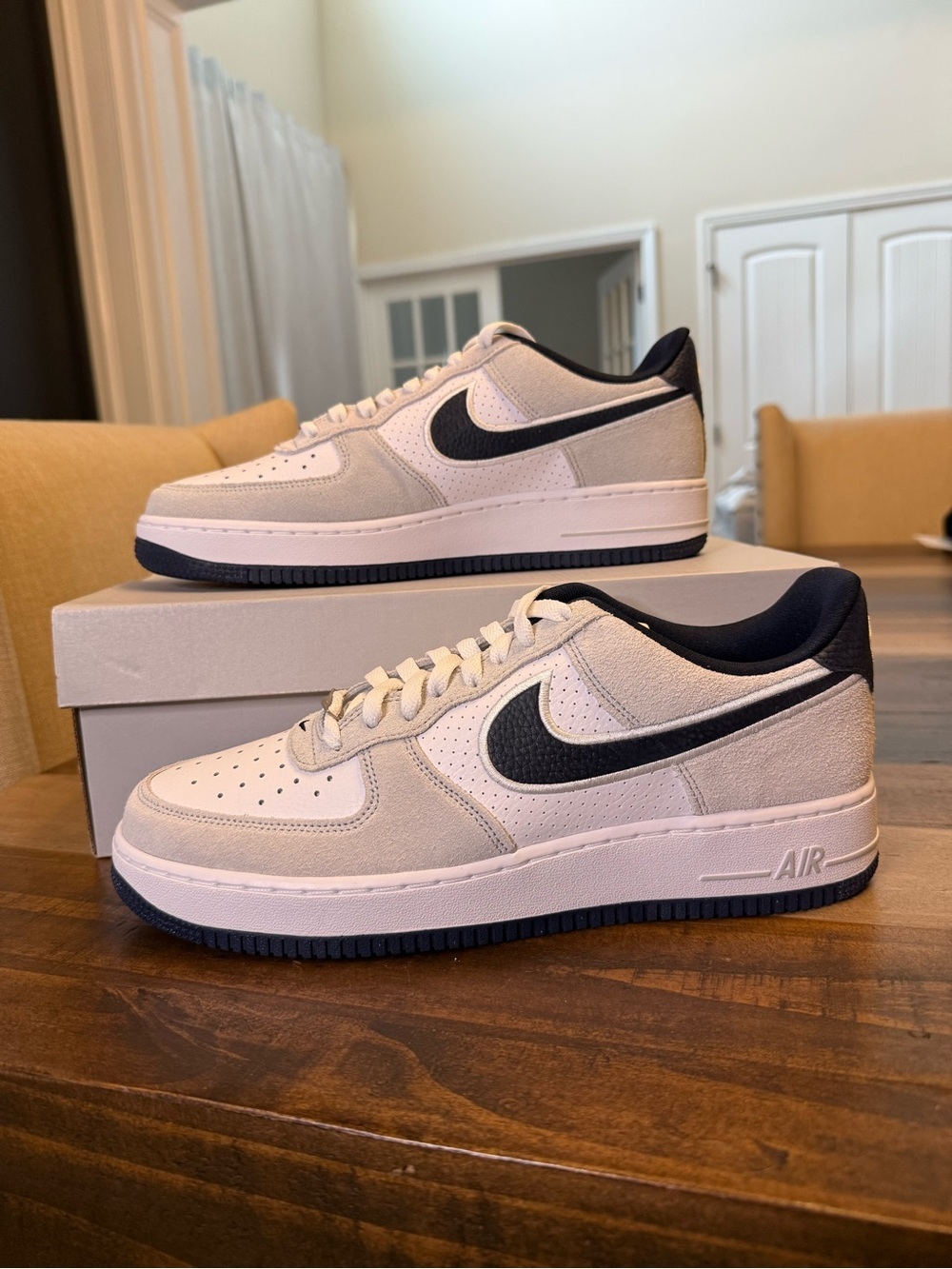 Nike Air Force 1 '07 LV8 Low Top Lace-Up Sneaker White/Obsidian IO2077-100 10.5M
